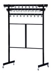 Cu rotile și 60 agățătoare