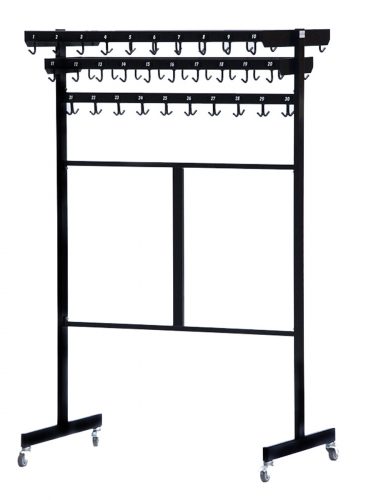 Cu rotile și 60 agățătoare